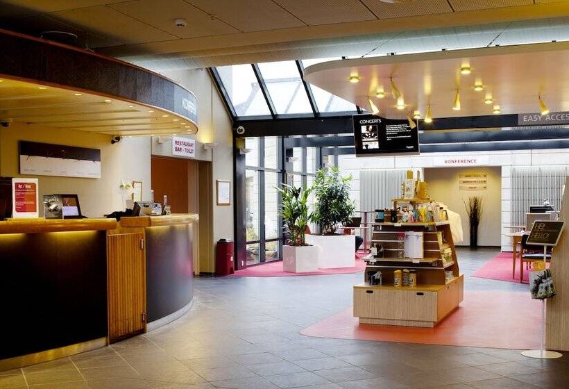 هتل Scandic Aarhus Vest