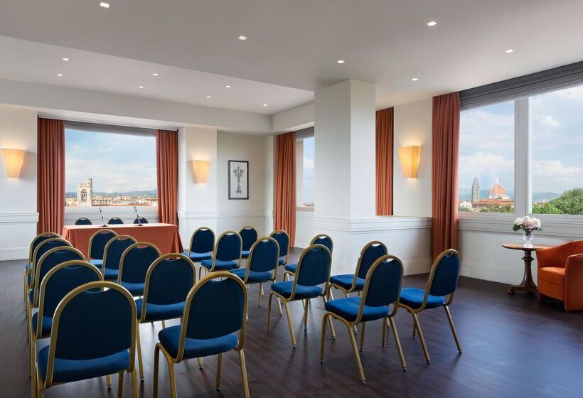 هتل Sina Villa Medici, Autograph Collection