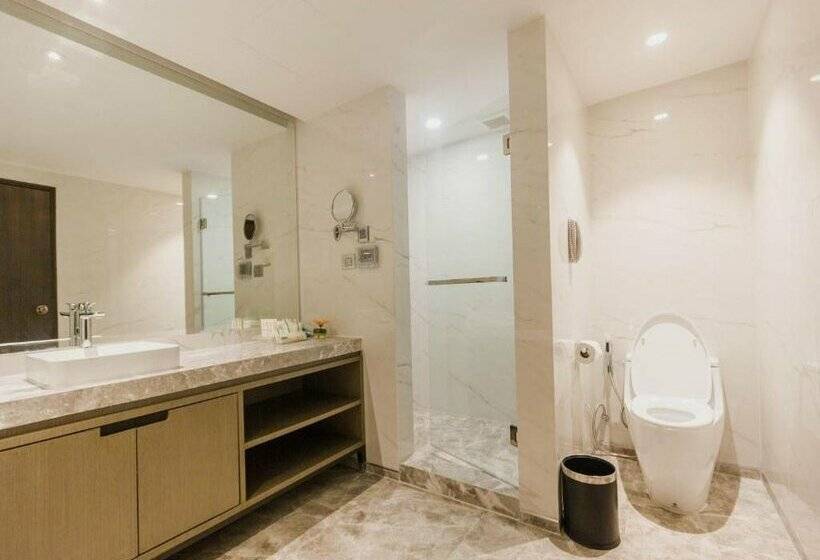 Centara Riverside Hotel Chiang Mai