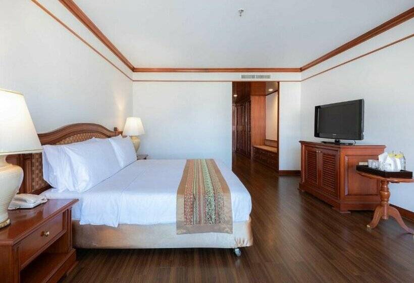 Centara Riverside Hotel Chiang Mai