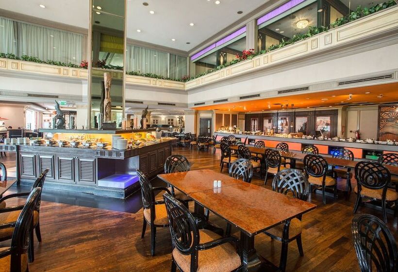 Centara Riverside Hotel Chiang Mai