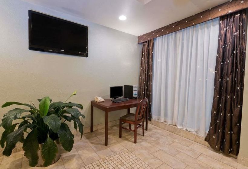 فندق Days Inn By Wyndham Batavia Darien Lake Theme Park