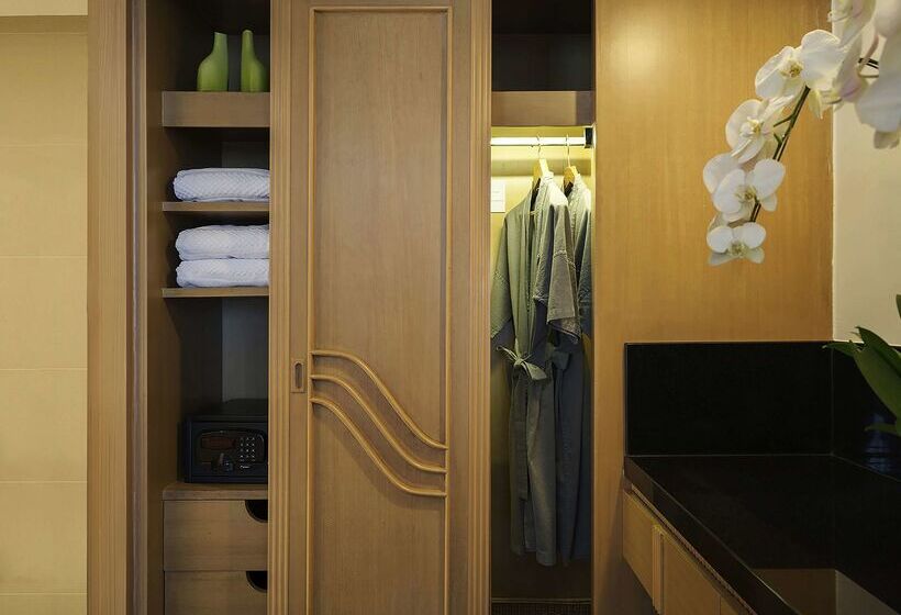 호텔 Grand Mercure Bangkok Atrium