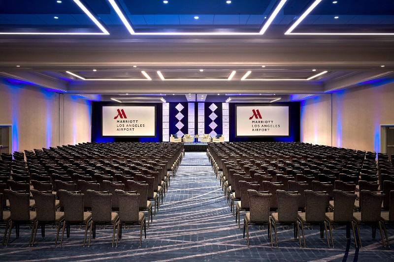 בית מלון כפרי Los Angeles Airport Marriott