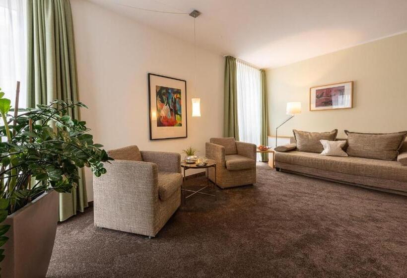 فندق Nibelungen Hof