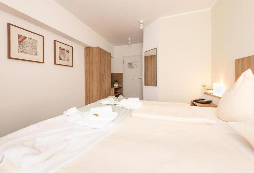 فندق Nibelungen Hof