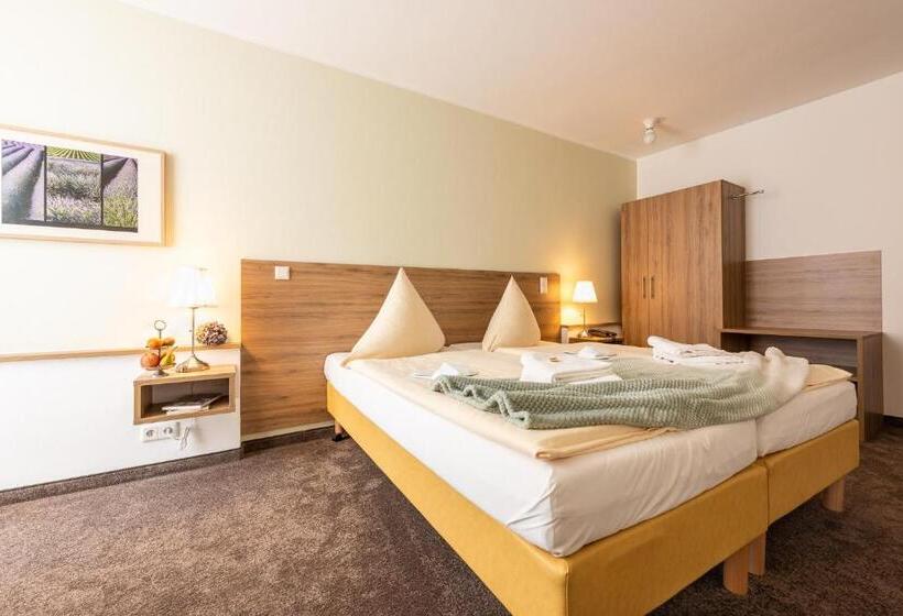 فندق Nibelungen Hof