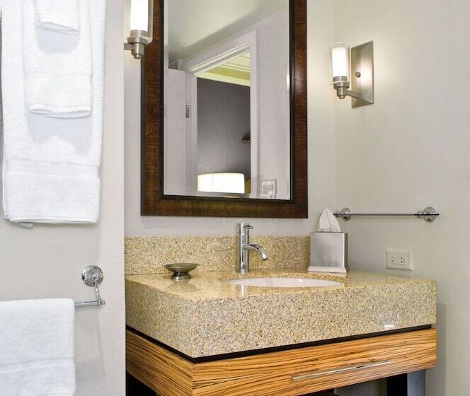 호텔 Wyndham Vacation Resorts Royal Garden At Waikiki