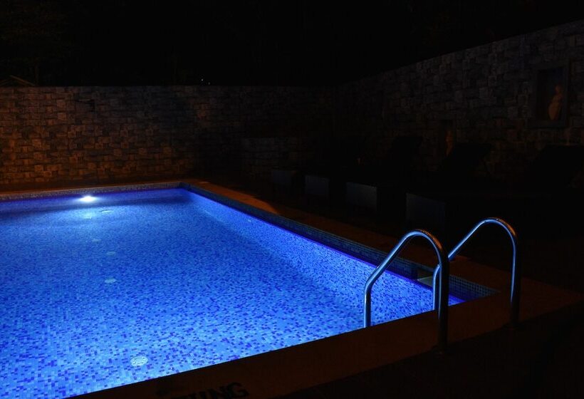 استراحتگاه Calangute Grande