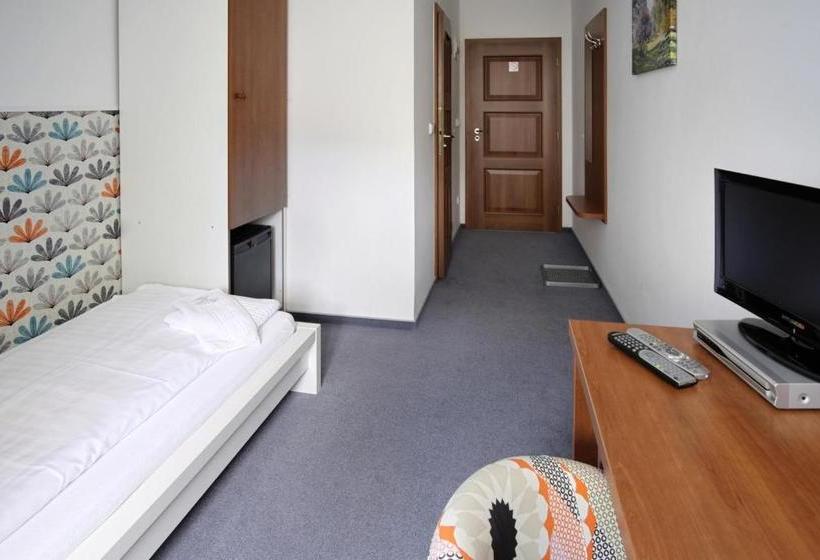 هتل Pension Pod Věží