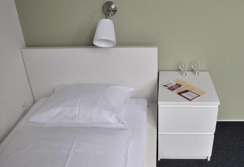 هتل Pension Pod Věží