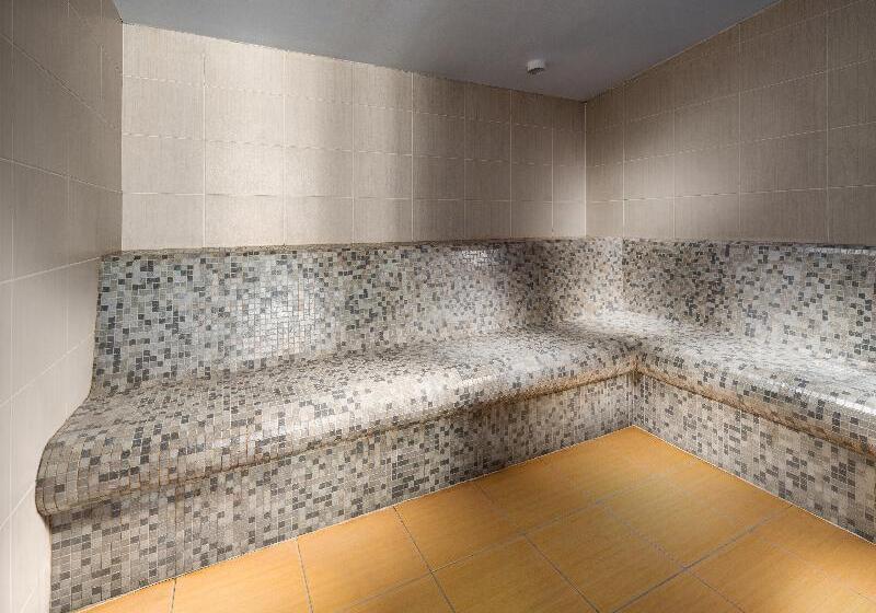 Pinia Hotel & Resort