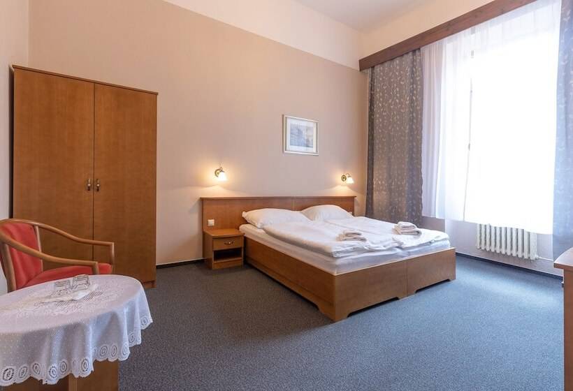 هتل Slovan Plzeň