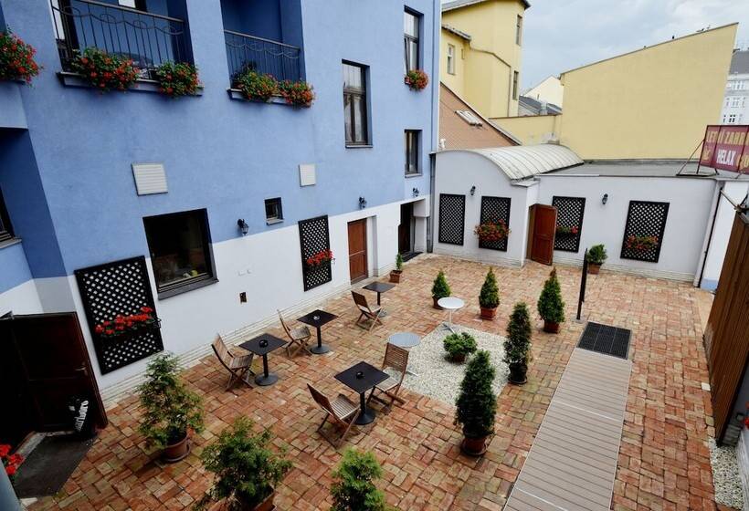 Brioni Boutique Hotel 4