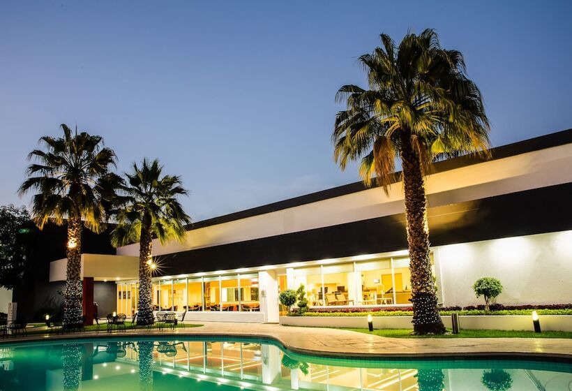 هتل Fiesta Inn San Luis Potosi Glorieta Juarez