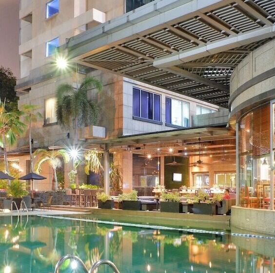 هتل Kimaya Slipi Jakarta By Harris