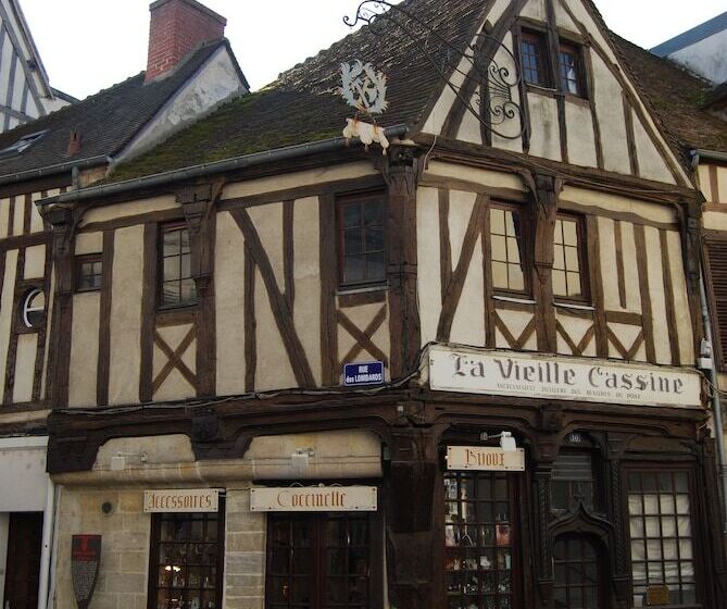 هتل Mercure Compiegne Sud