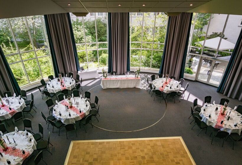 هتل Wyndham Hannover Atrium