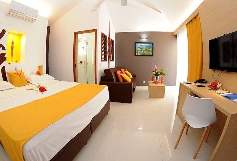 استراحتگاه Malabou Beach