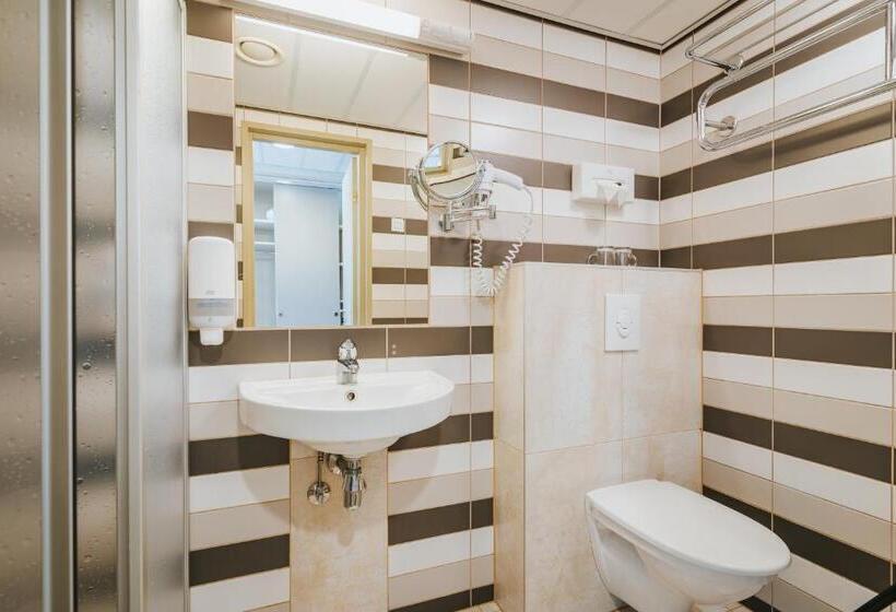 Hestia Hotel Strand