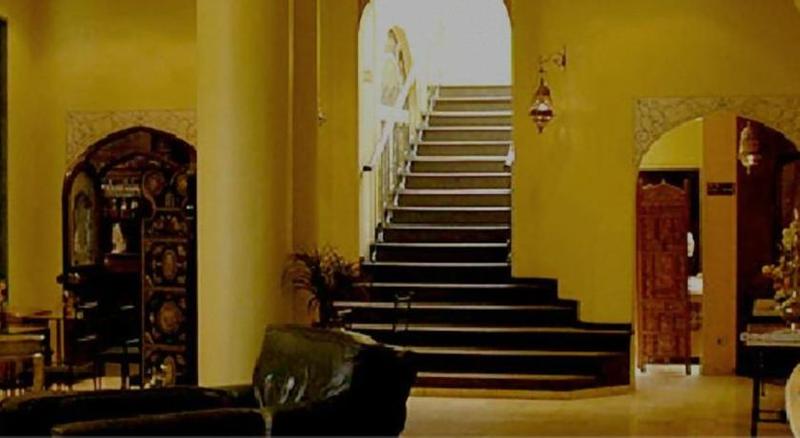 هتل Majestic City Center