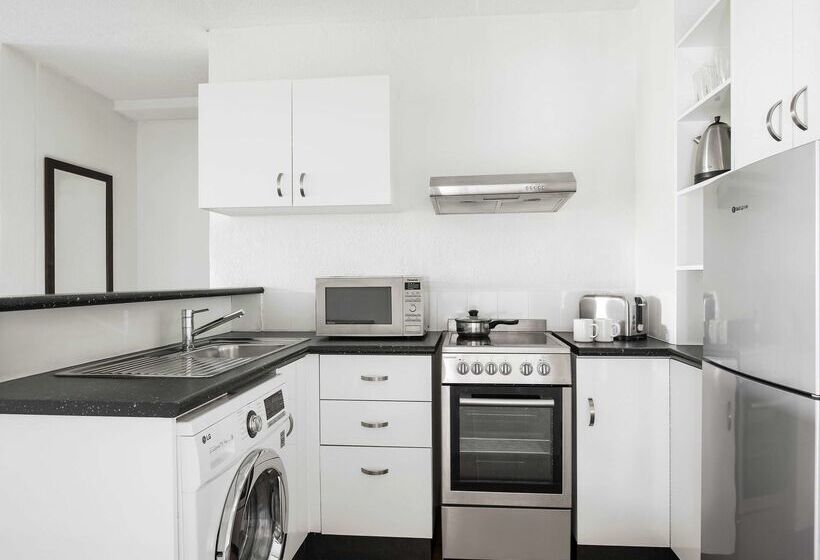 هتل Breakfree Adelaide