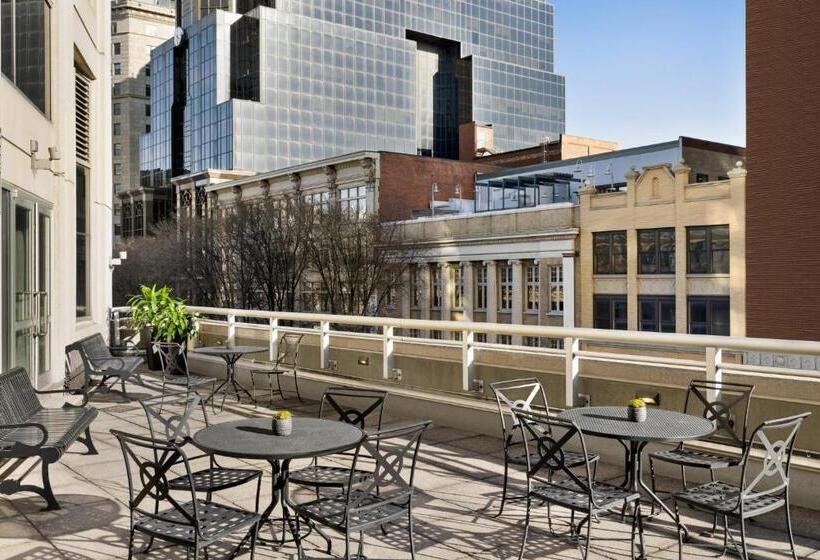 هتل Crowne Plaza Cleveland At Playhouse Square, An Ihg