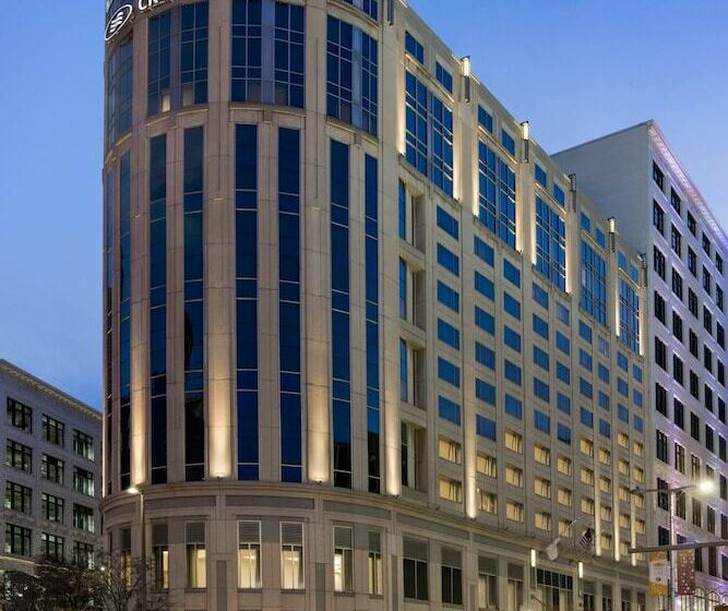 هتل Crowne Plaza Cleveland At Playhouse Square, An Ihg