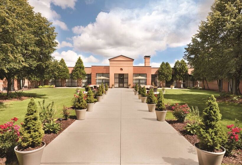 فندق Doubletree By Hilton Milwaukee Brookfield