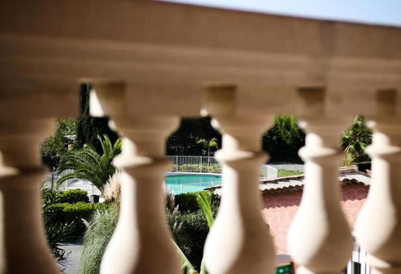 هتل Les Bastides Saint Paul
