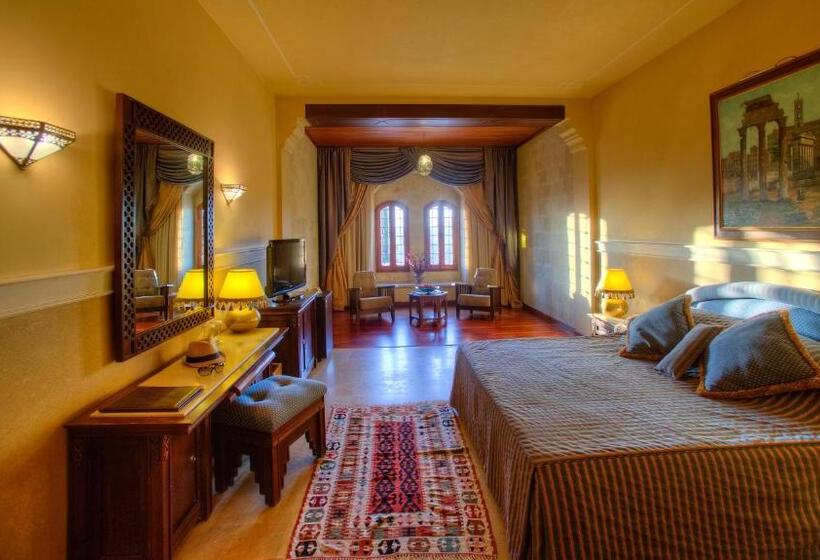 هتل Mir Amin Palace