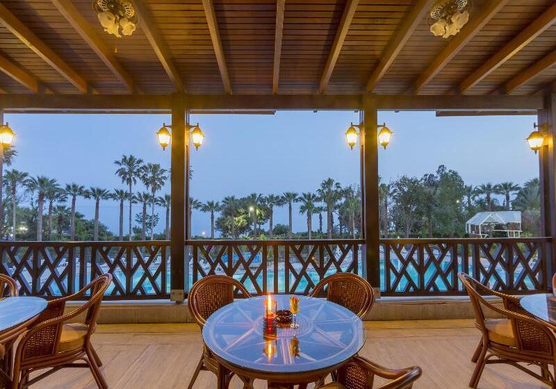 هتل Ozkaymak Falez