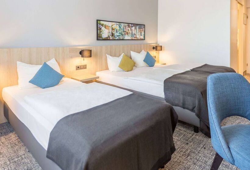 בית מלון כפרי Ramada By Wyndham Flensburg City