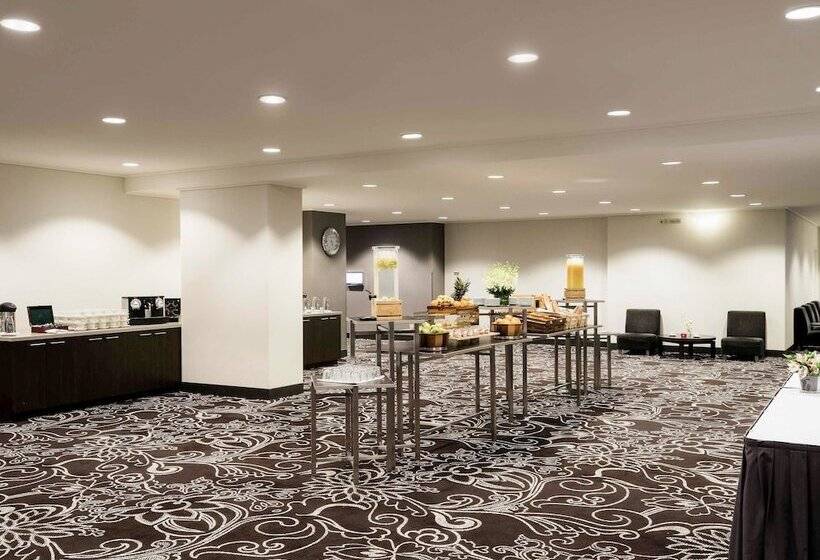 Novotel Melbourne On Collins