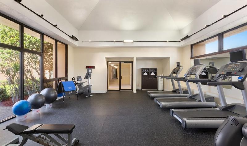 فندق Courtyard Fort Myers Cape Coral