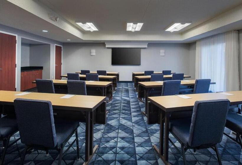 فندق Courtyard By Marriott New Haven Wallingford
