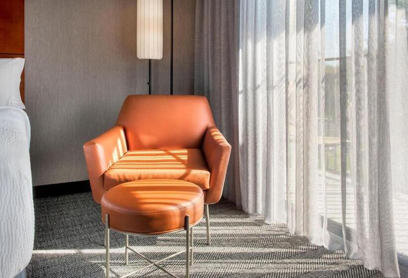 فندق Courtyard By Marriott New Haven Wallingford