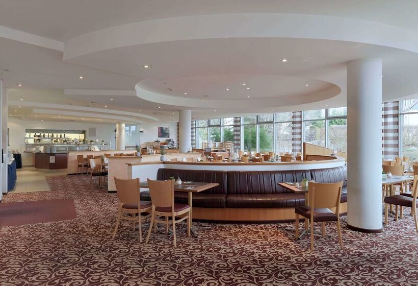 هتل Ramada By Wyndham Dresden