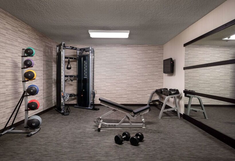 هتل Sonesta Select Camarillo
