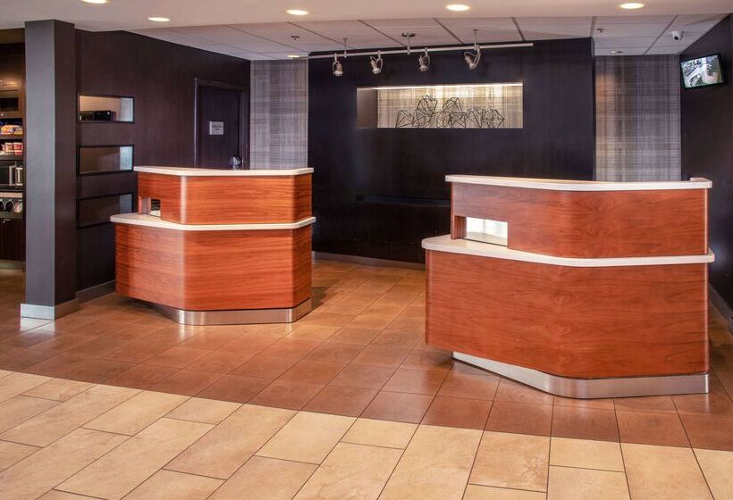 هتل Sonesta Select Newark Christiana Mall