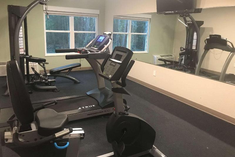 בית מלון כפרי Baymont By Wyndham Lake Park Valdosta I75
