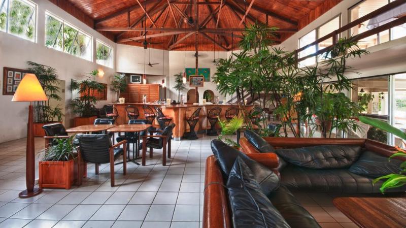 هتل Bedarra Beach Inn