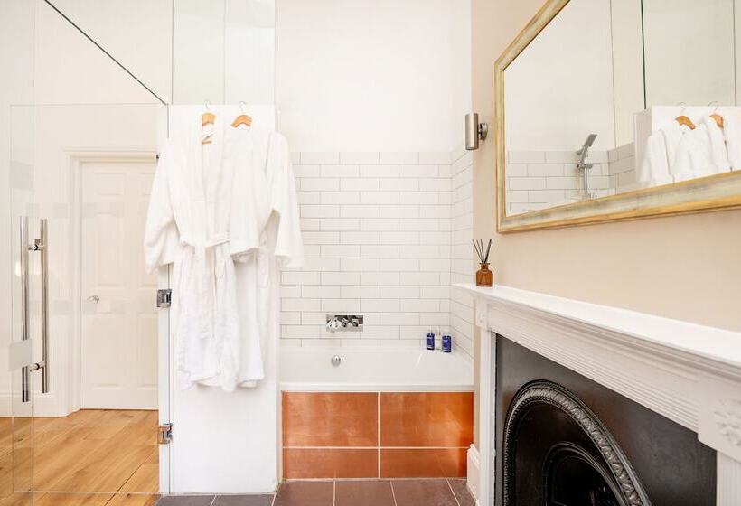The Berkeley Square Hotel Bristol