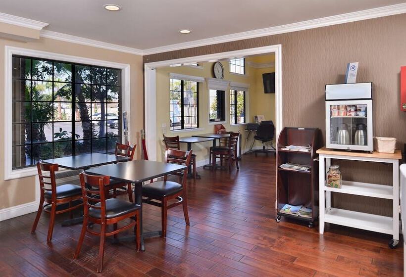 בית מלון כפרי Best Western Palm Garden Inn