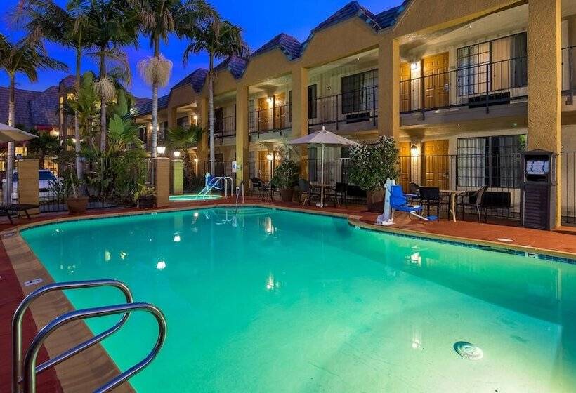 בית מלון כפרי Best Western Palm Garden Inn