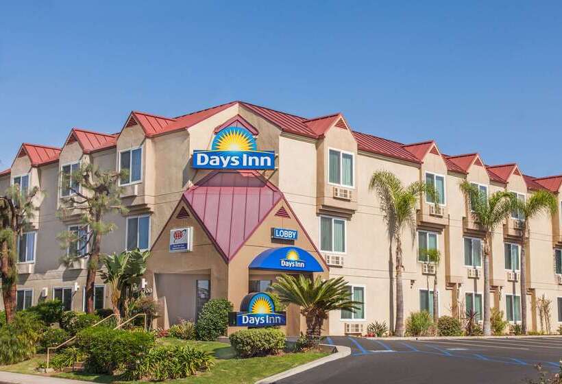 فندق Days Inn By Wyndham Carlsbad