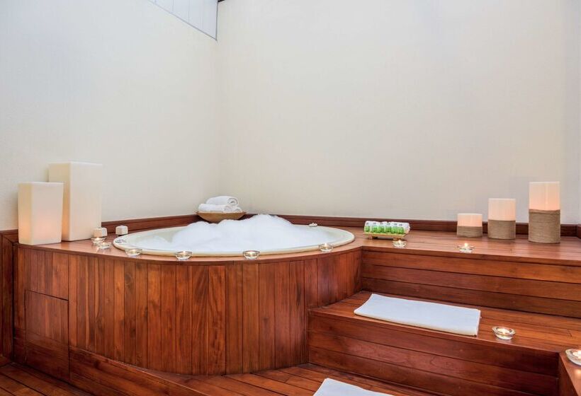 هتل NH Cali Royal