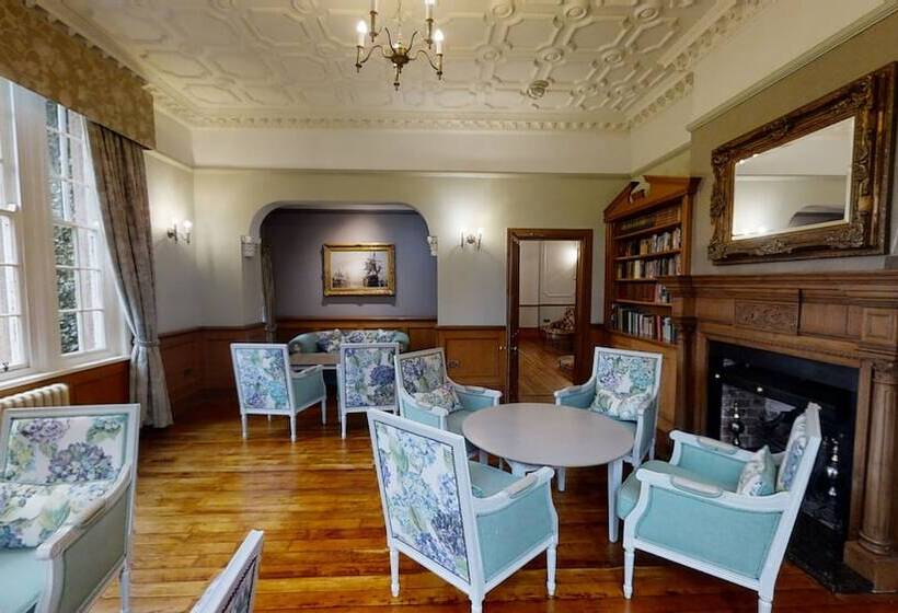 فندق Nunsmere Hall