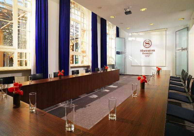 هتل Sheraton Hannover Pelikan