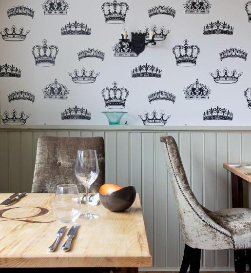 ホテル The Queen's Inn